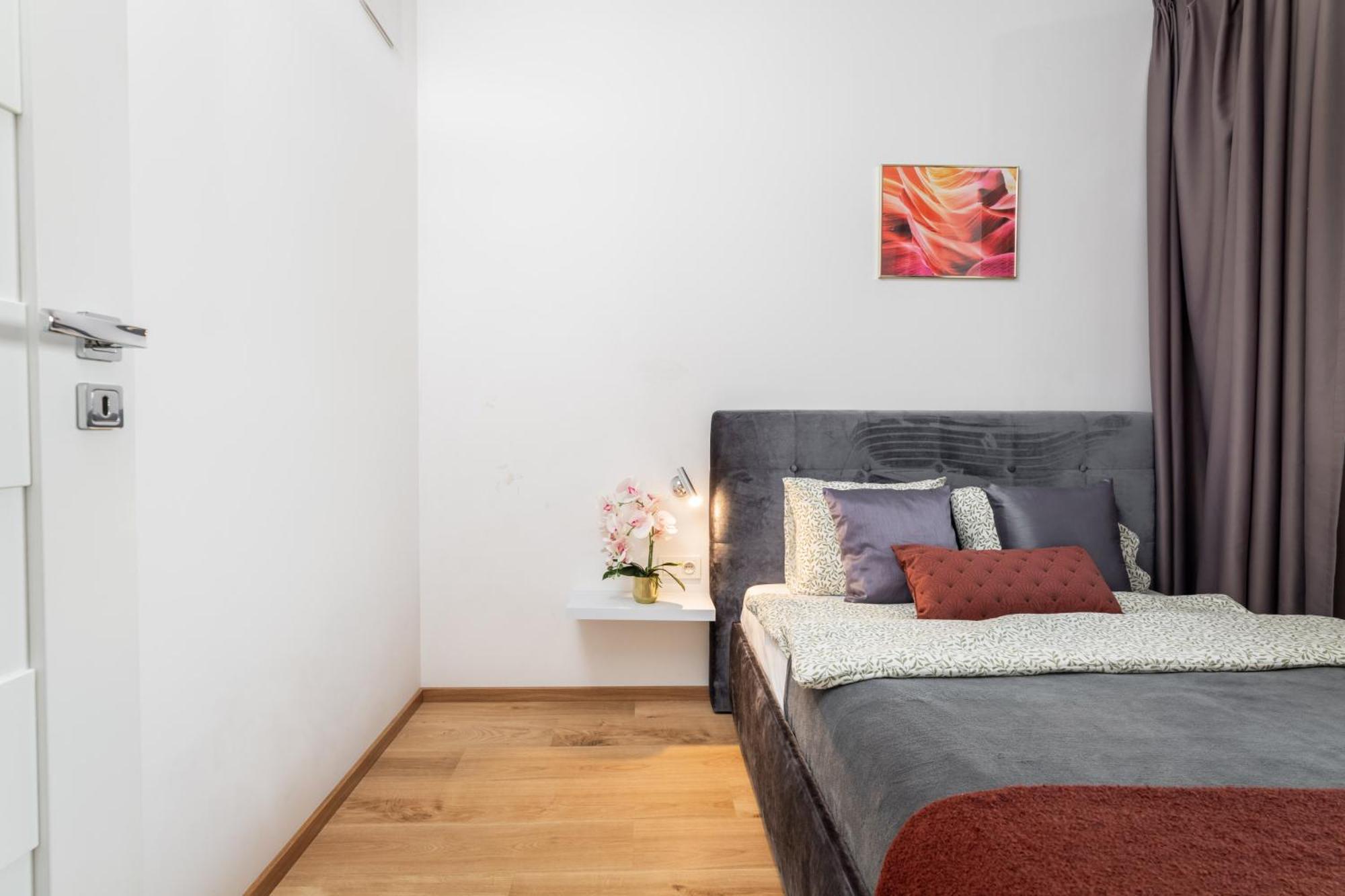 Superapart Grzybowska Apt 177 Варшава Екстер'єр фото